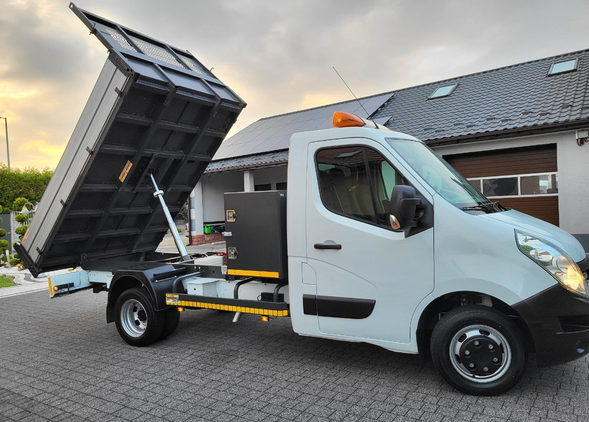 Renault Master Oryginalny Fabryczny Kiper Stan Idealny - Бус самосвал: снимка 3 Renault Master Oryginalny Fabryczny Kiper Stan Idealny - Бус самосвал: снимка 3