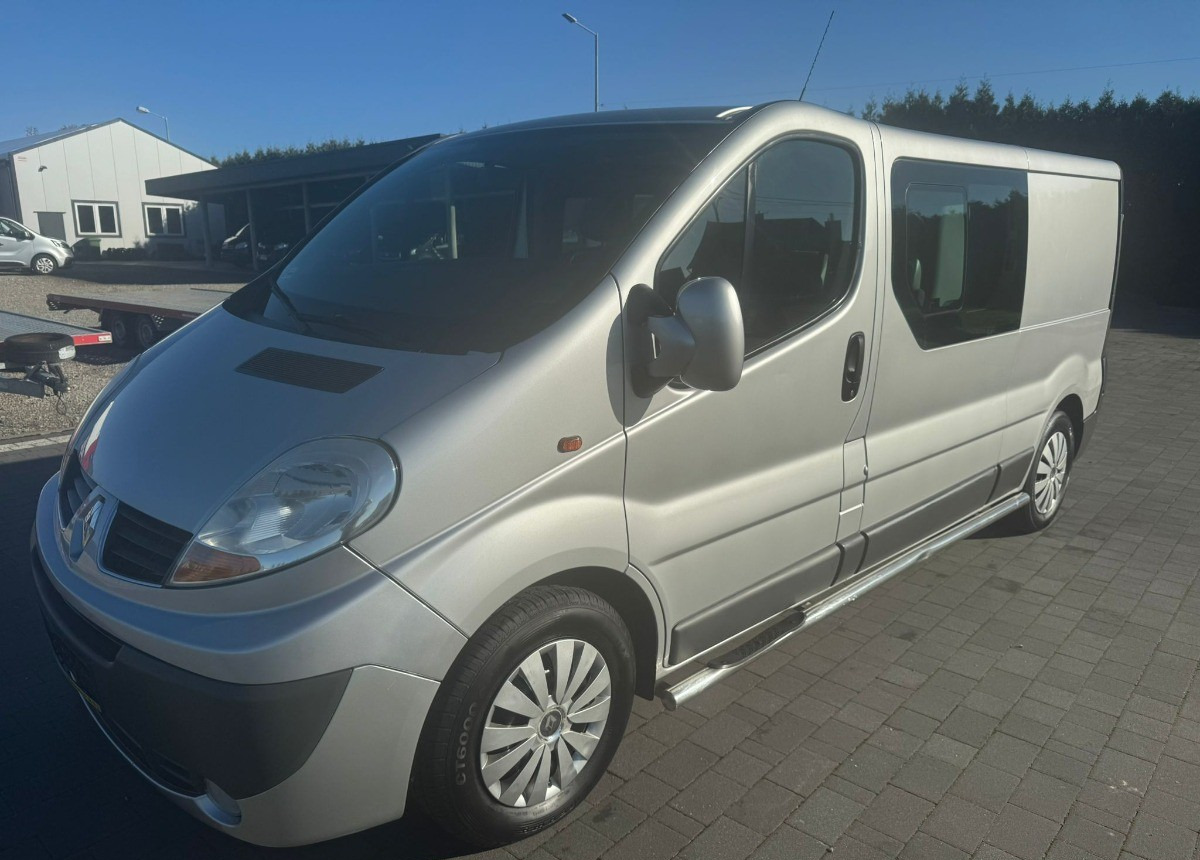 Renault Trafic 2.5 150ps 5- osobowy Doka Stan B. Dobry - Бус с двойна кабина: снимка 5 Renault Trafic 2.5 150ps 5- osobowy Doka Stan B. Dobry - Бус с двойна кабина: снимка 5
