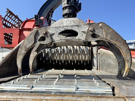 Камион, Дробилка за дървесина Mercedes-Benz ACTROS 6x4 DONAR 5810K ? Hack-LKW / Mobilhacker | TCS Umwelttechnik: снимка 13 Камион, Дробилка за дървесина Mercedes-Benz ACTROS 6x4 DONAR 5810K ? Hack-LKW / Mobilhacker | TCS Umwelttechnik: снимка 13