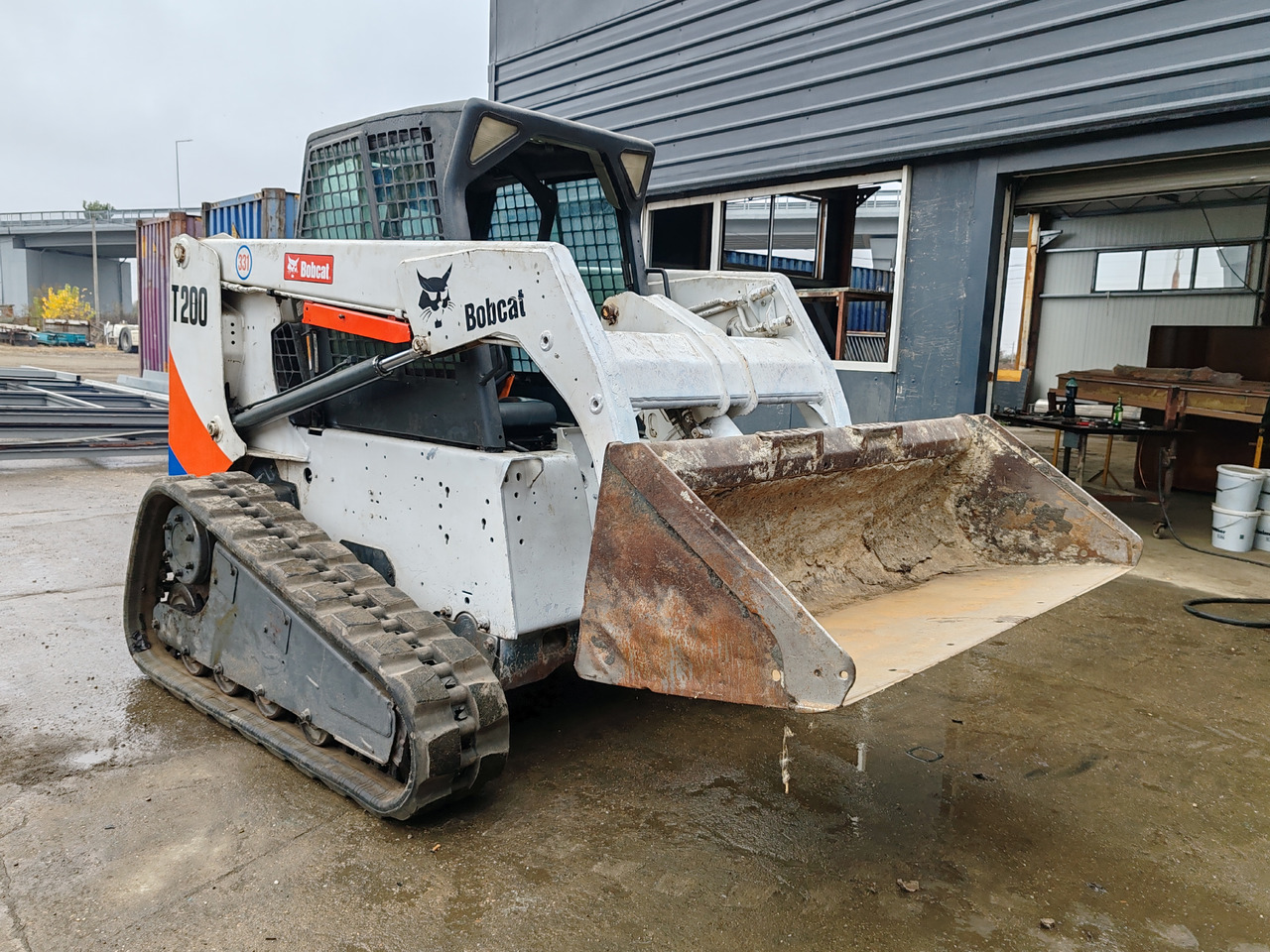 BOBCAT T200 - Мини верижен товарач: снимка 1 BOBCAT T200 - Мини верижен товарач: снимка 1