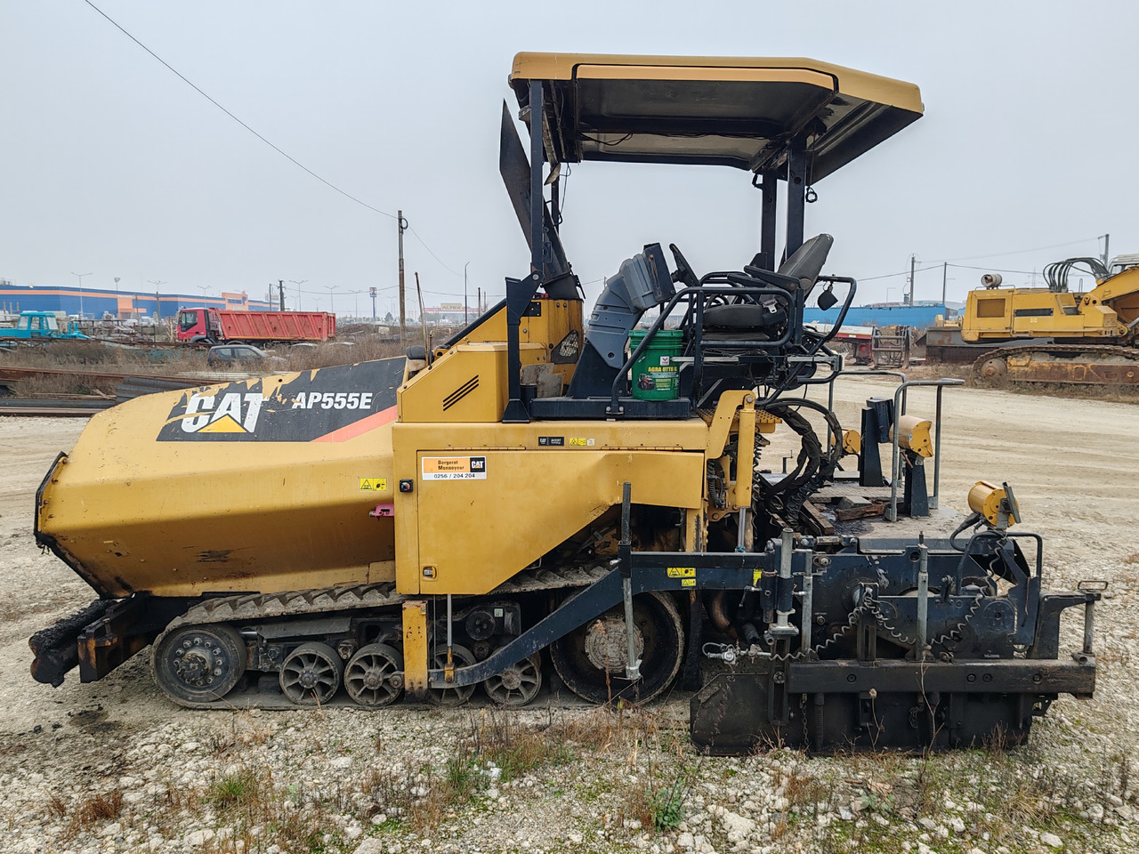 Caterpillar AP555E - Гудронатор: снимка 4 Caterpillar AP555E - Гудронатор: снимка 4