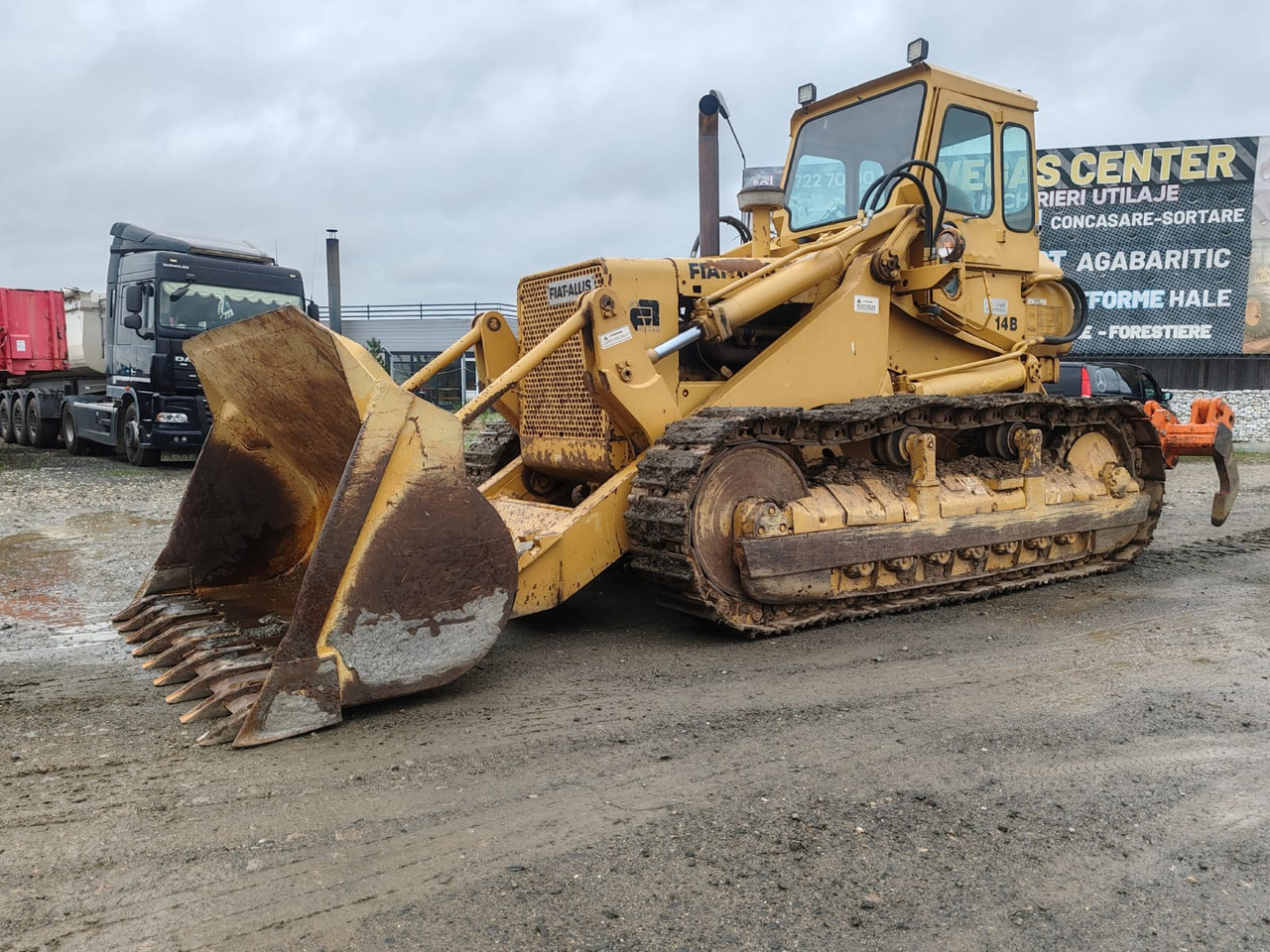 Fiat Allis FL14B - Верижен товарач: снимка 1 Fiat Allis FL14B - Верижен товарач: снимка 1