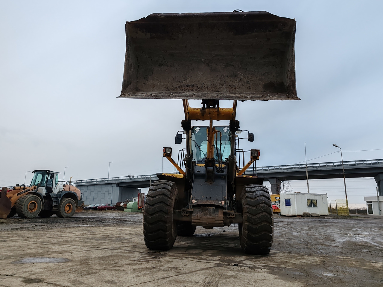 KOMATSU WA 380-S - Колесен товарач: снимка 3 KOMATSU WA 380-S - Колесен товарач: снимка 3
