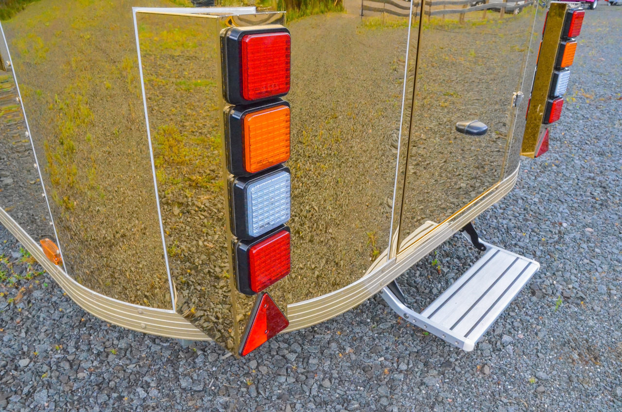 Deli Star Trailer American 6000 - EU Standards - Търговска каравана: снимка 5 Deli Star Trailer American 6000 - EU Standards - Търговска каравана: снимка 5