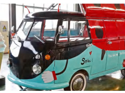 Deli Star Trailer Retro Minivan Fliptop 4300 Electric - EU standards - Търговска каравана: снимка 1 Deli Star Trailer Retro Minivan Fliptop 4300 Electric - EU standards - Търговска каравана: снимка 1