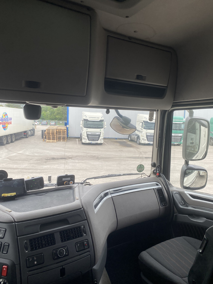 Влекач DAF H4EN3: снимка 9