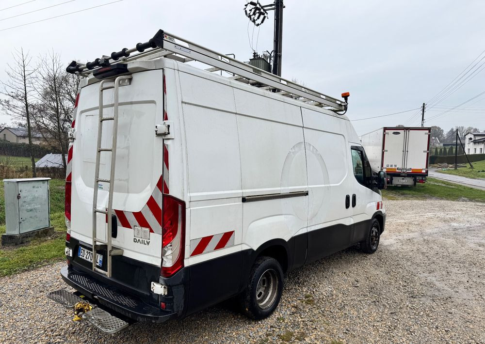 Iveco 35C21 - Товарен бус: снимка 4 Iveco 35C21 - Товарен бус: снимка 4