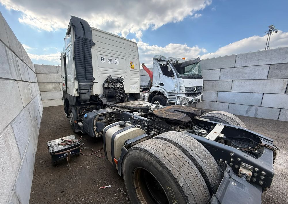 Volvo FMx 460 - Влекач: снимка 4 Volvo FMx 460 - Влекач: снимка 4