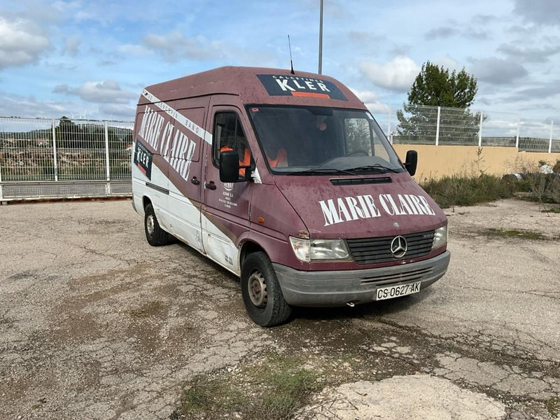 Mercedes-Benz Sprinter - Товарен бус: снимка 2 Mercedes-Benz Sprinter - Товарен бус: снимка 2