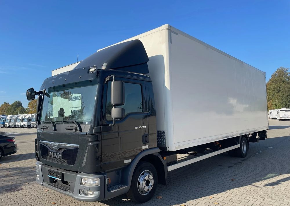 MAN TGL 12.250 - Камион фургон: снимка 2 MAN TGL 12.250 - Камион фургон: снимка 2