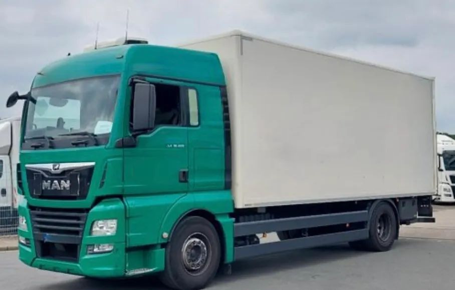 MAN TGX 18.420/ KONTENER 7,2m - Камион фургон: снимка 1 MAN TGX 18.420/ KONTENER 7,2m - Камион фургон: снимка 1