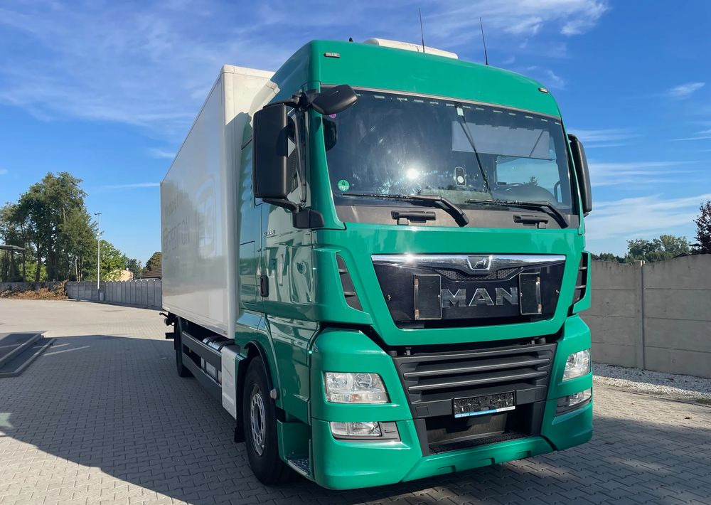 MAN TGX 18.420/ KONTENER 7,2m - Камион фургон: снимка 3 MAN TGX 18.420/ KONTENER 7,2m - Камион фургон: снимка 3