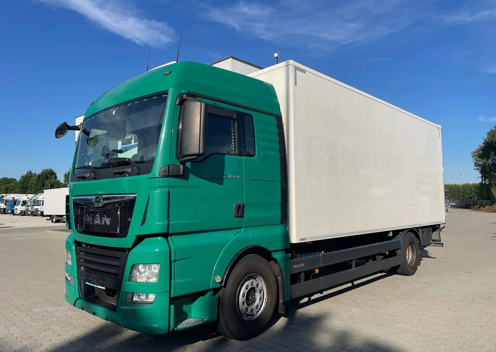 MAN TGX 18.420/ KONTENER 7,2m - Камион фургон: снимка 2 MAN TGX 18.420/ KONTENER 7,2m - Камион фургон: снимка 2