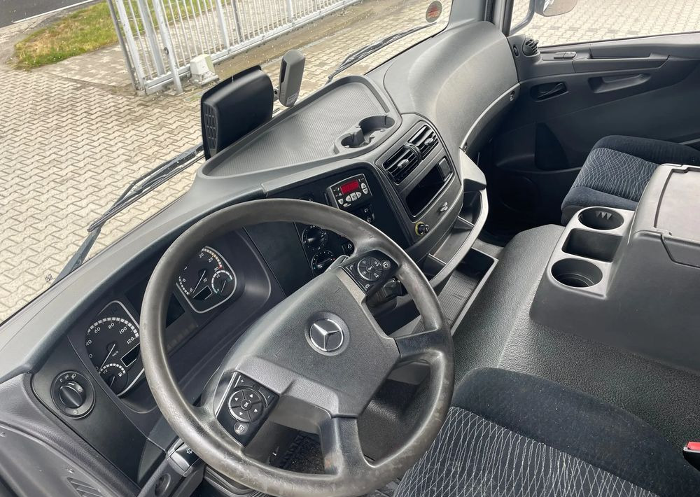 Рефрижератор камион Mercedes-Benz ATEGO 1227 CHŁODNIA HAKOWA / HAKÓWKA: снимка 10