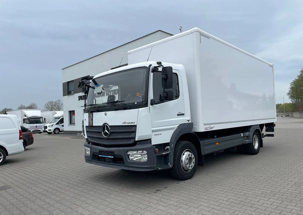 Mercedes-Benz ATEGO 1324/ Ładownośc 7,5 tony/ kontener 6,2m! - Камион фургон: снимка 2 Mercedes-Benz ATEGO 1324/ Ładownośc 7,5 tony/ kontener 6,2m! - Камион фургон: снимка 2