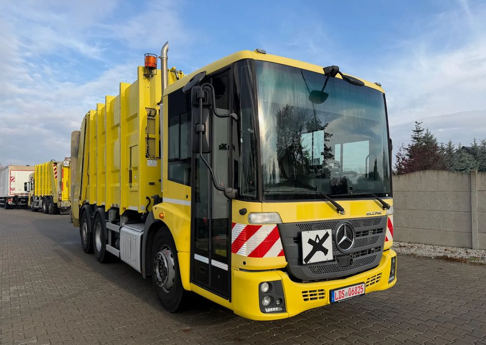 Mercedes-Benz ECONIC 2630, EURO6/ ŚMECIARKA/ ZOELLER/ DELTA - Боклукчийска кола: снимка 2 Mercedes-Benz ECONIC 2630, EURO6/ ŚMECIARKA/ ZOELLER/ DELTA - Боклукчийска кола: снимка 2