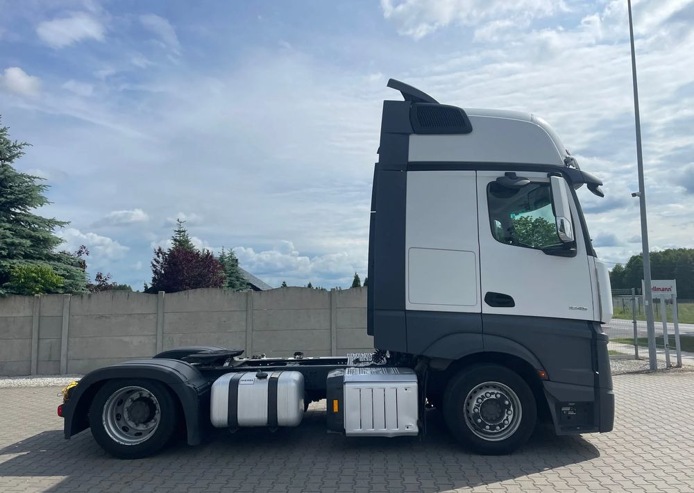 Mercedes-Benz ACTROS 1845, Mega, Gigaspace, Salonka! - Влекач: снимка 3 Mercedes-Benz ACTROS 1845, Mega, Gigaspace, Salonka! - Влекач: снимка 3