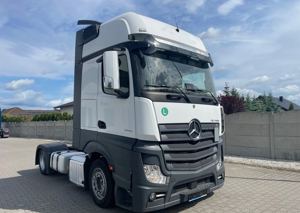 Mercedes-Benz ACTROS 1845, Mega, Gigaspace, Salonka! - Влекач: снимка 2 Mercedes-Benz ACTROS 1845, Mega, Gigaspace, Salonka! - Влекач: снимка 2