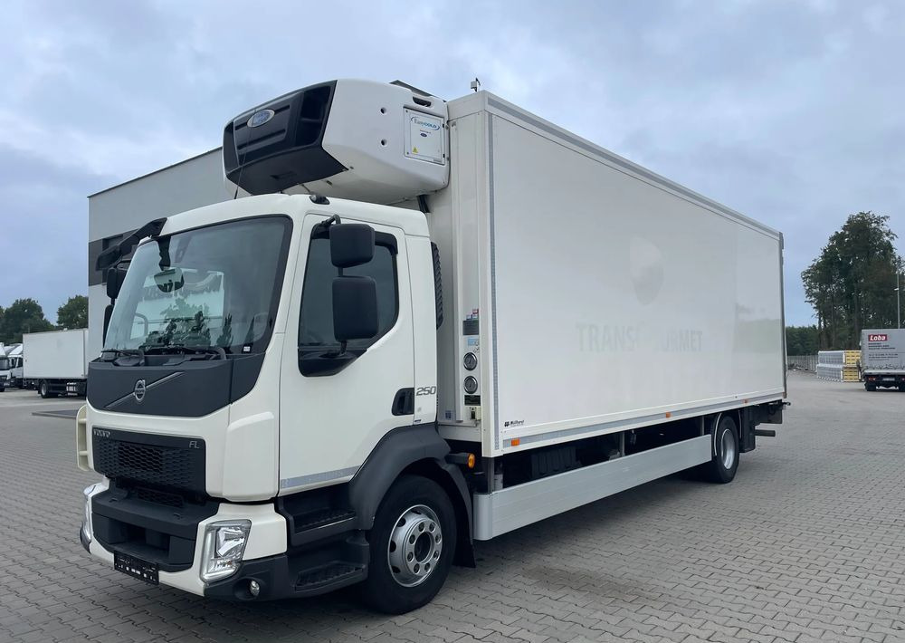Volvo FL 16.250 CHŁODNIA - Рефрижератор камион: снимка 2 Volvo FL 16.250 CHŁODNIA - Рефрижератор камион: снимка 2