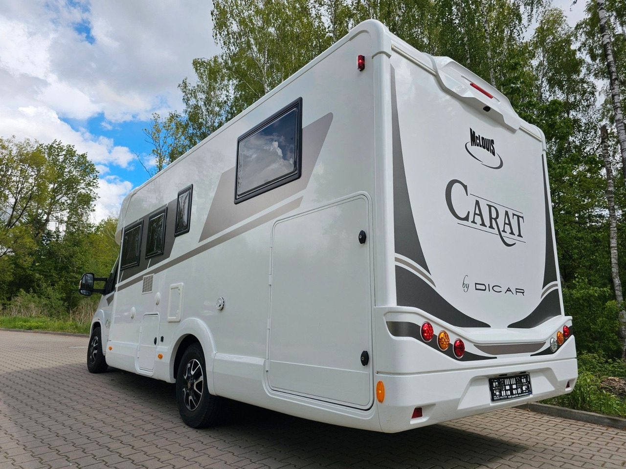 McLouis CARAT 470 4xBett Winter Volausstattung Leder - Полуинтегриран кемпер: снимка 3 McLouis CARAT 470 4xBett Winter Volausstattung Leder - Полуинтегриран кемпер: снимка 3