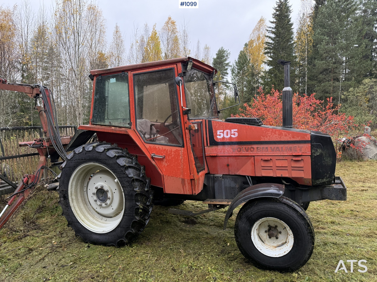 Valmet 505 Tractor and forestry trailer - Трактор, Горско ремарке: снимка 1 Valmet 505 Tractor and forestry trailer - Трактор, Горско ремарке: снимка 1