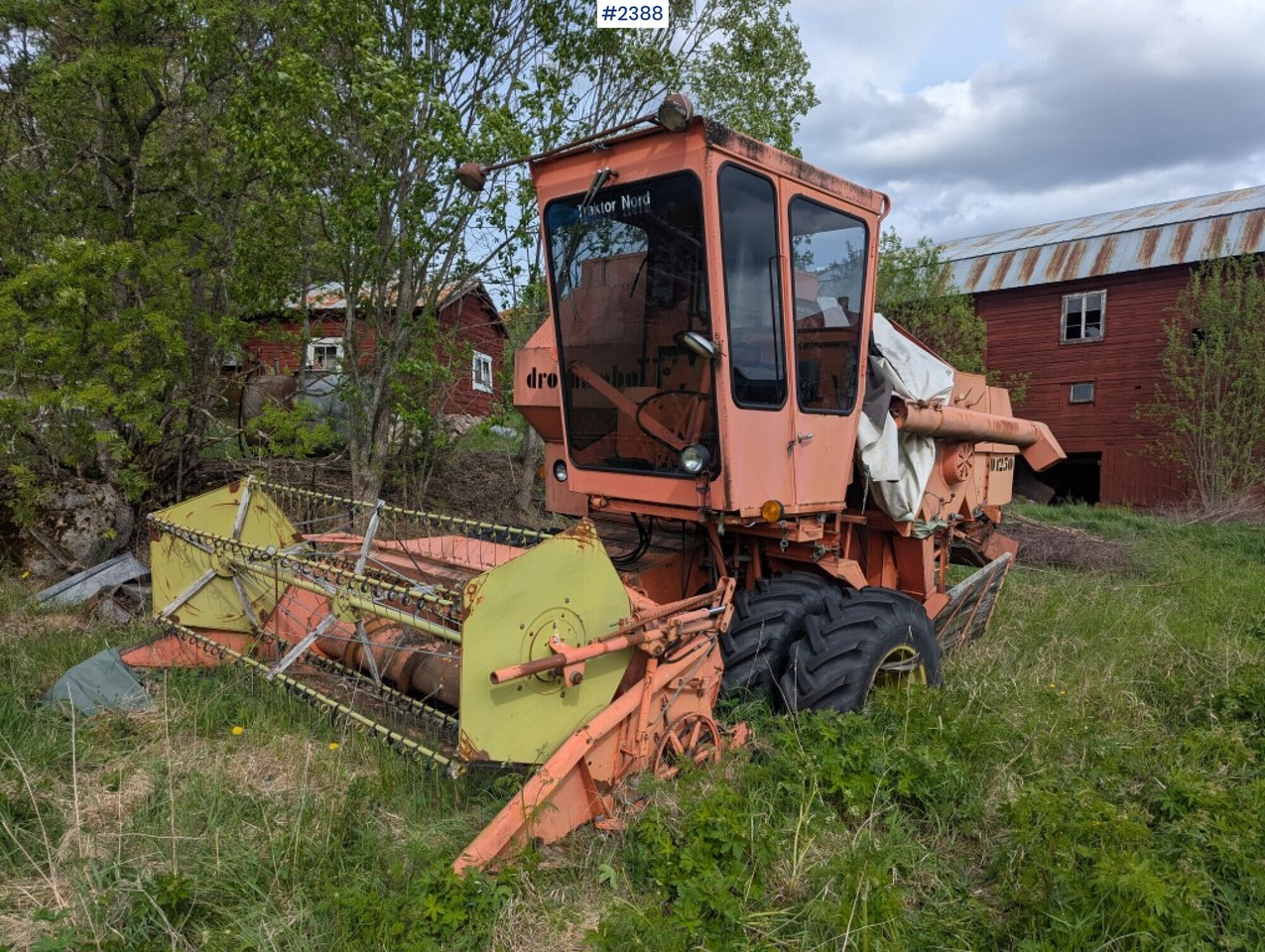 Combine harvester Dronningborg D1250 - Зърнокомбайн: снимка 2 Combine harvester Dronningborg D1250 - Зърнокомбайн: снимка 2