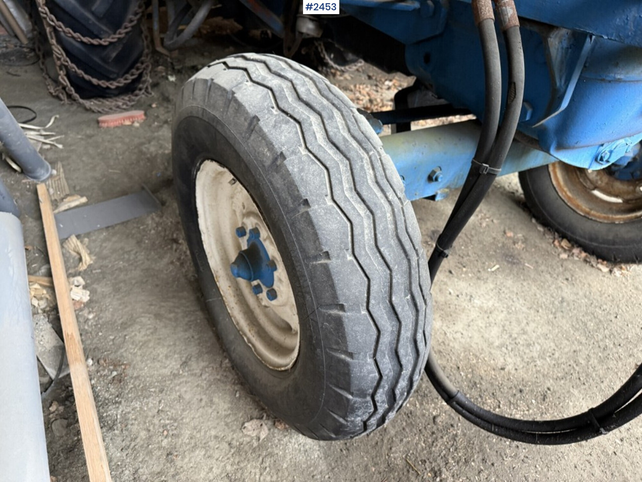 Трактор Ford Super Major 5000 with front loader Rep. object: снимка 11