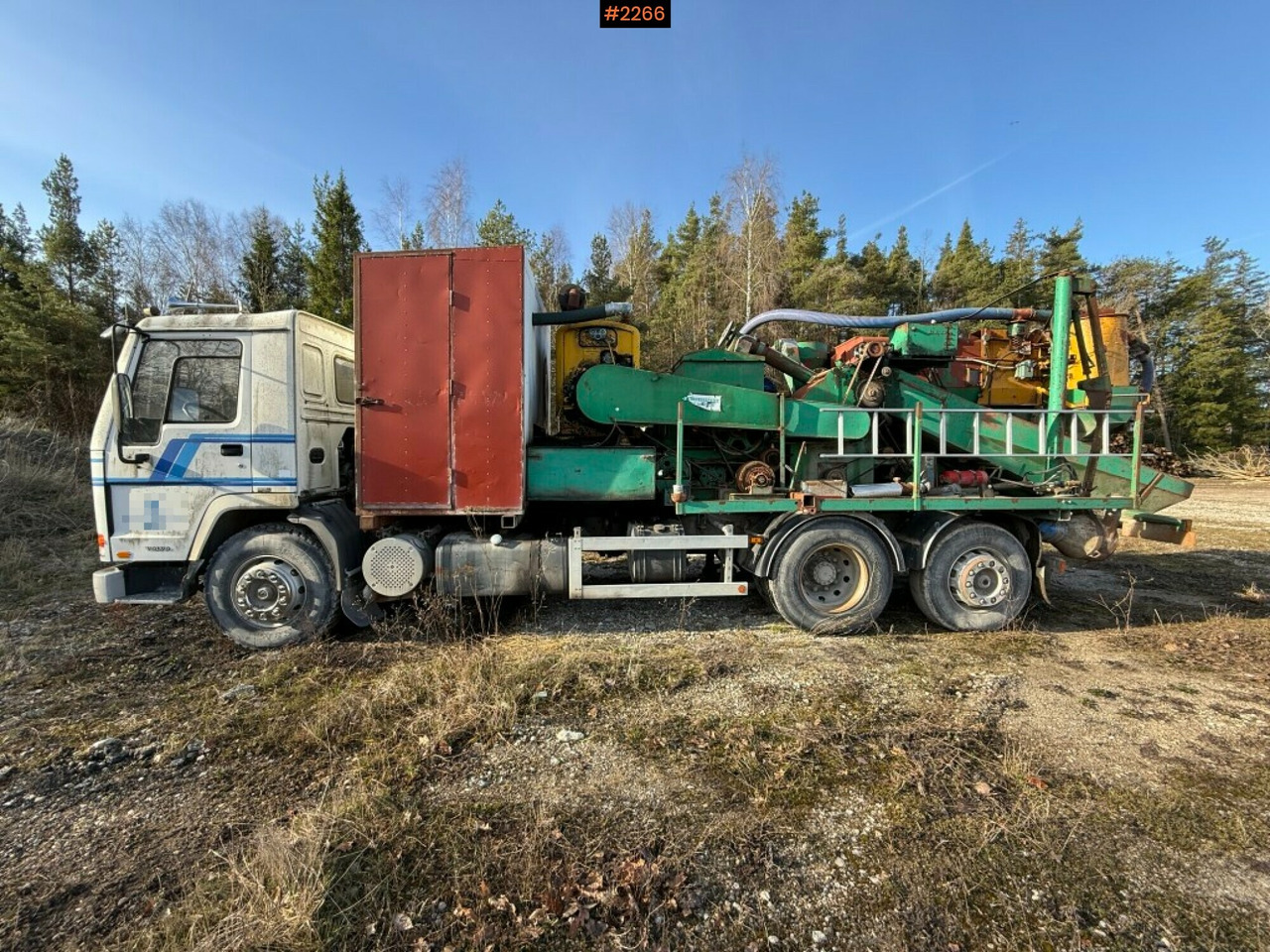 Volvo FL10 6x2 with mobile grain mill - Камион: снимка 5 Volvo FL10 6x2 with mobile grain mill - Камион: снимка 5