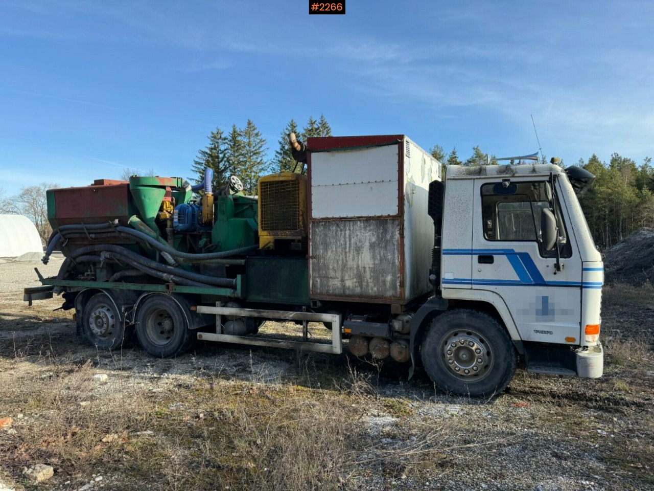 Volvo FL10 6x2 with mobile grain mill - Камион: снимка 4 Volvo FL10 6x2 with mobile grain mill - Камион: снимка 4