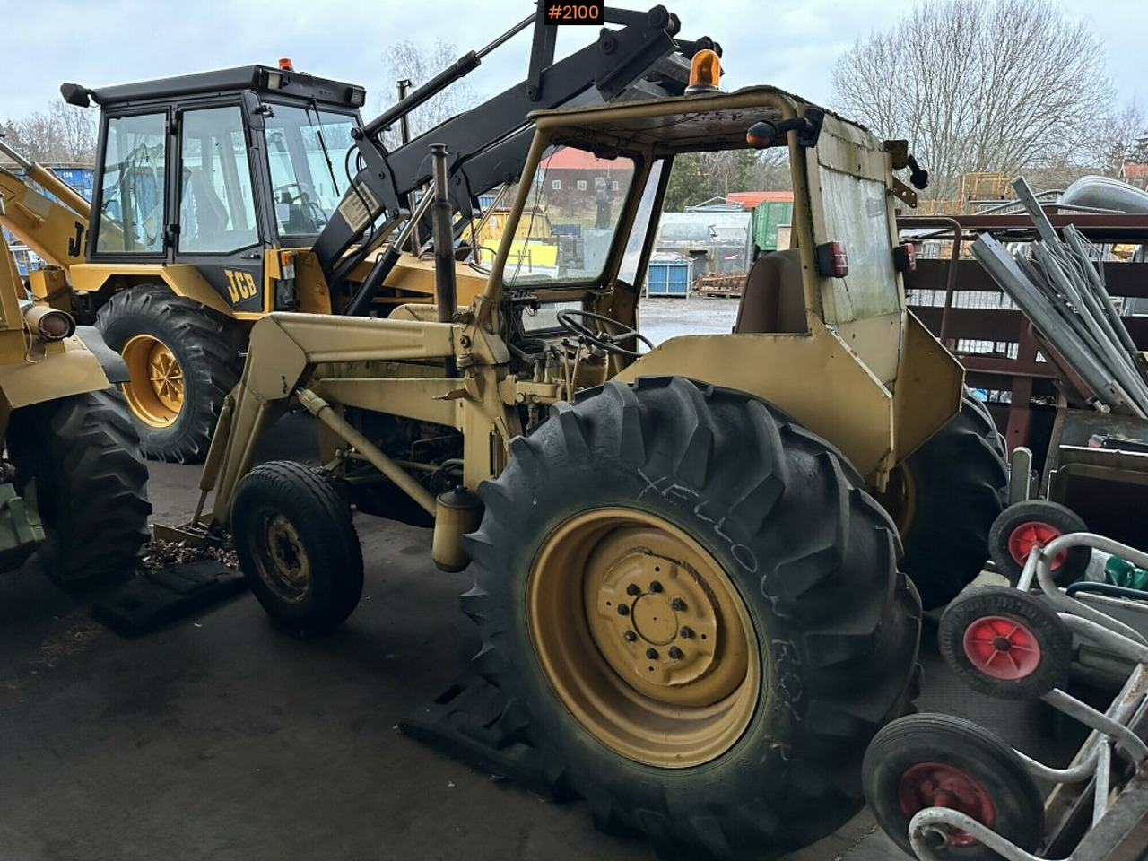 Tractor, 2 pcs Massey Ferguson 205 and 203 - Трактор: снимка 4 Tractor, 2 pcs Massey Ferguson 205 and 203 - Трактор: снимка 4