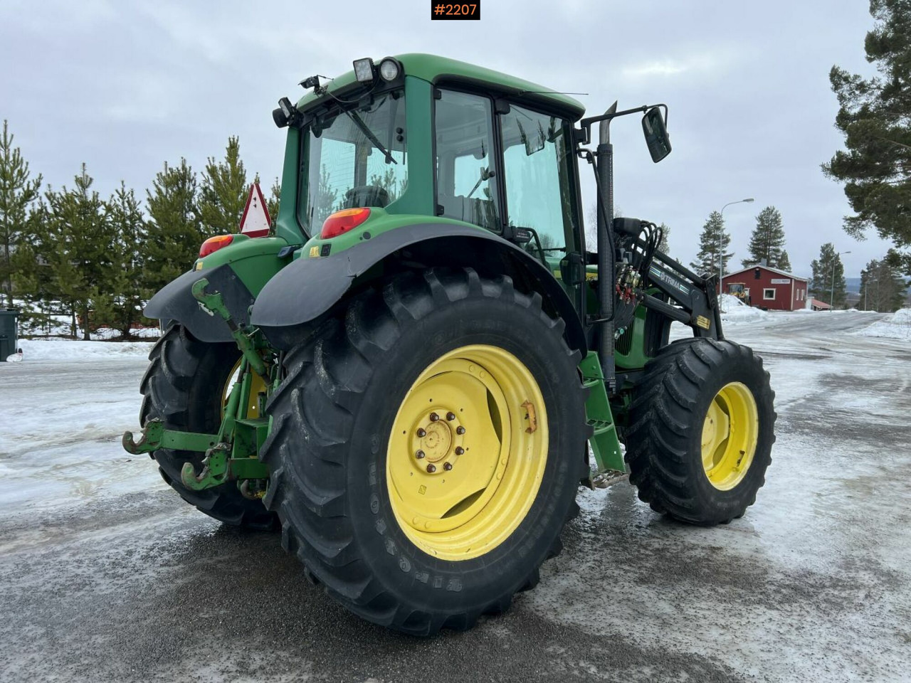 Tractor JOHN DEERE 6420S - Трактор: снимка 4 Tractor JOHN DEERE 6420S - Трактор: снимка 4