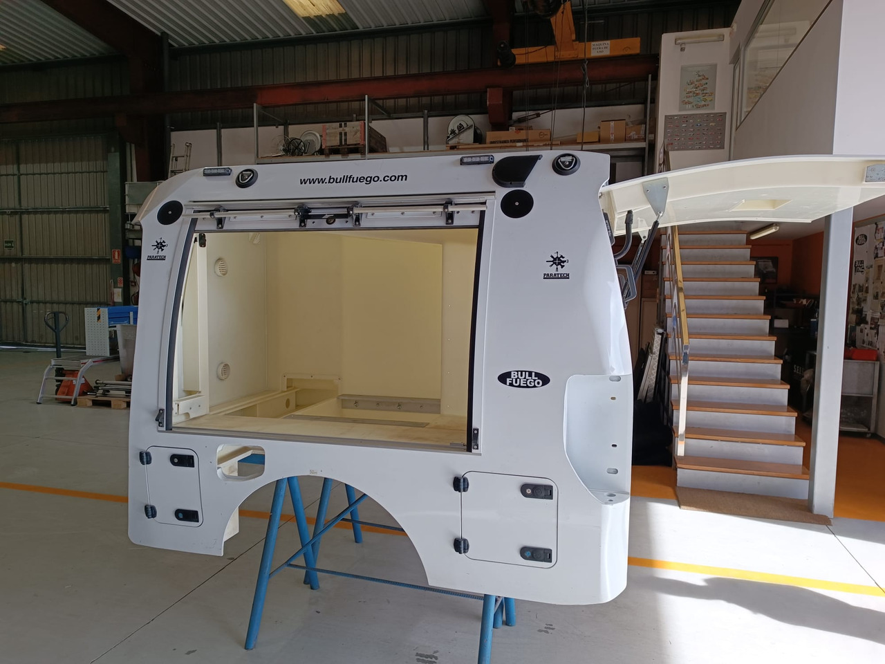 Ford Ranger Pick-up super cab - Каросерия - фургон: снимка 3 Ford Ranger Pick-up super cab - Каросерия - фургон: снимка 3