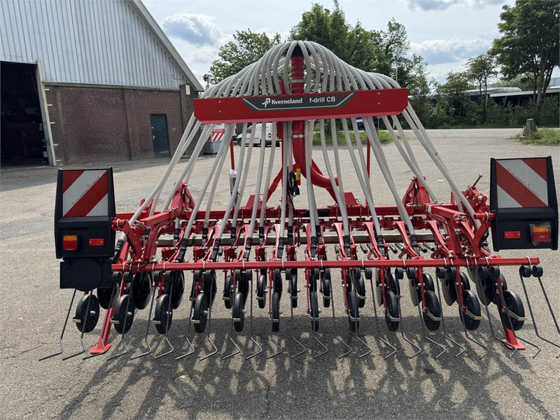 Kverneland CB 3000 - Машина за сеене: снимка 2 Kverneland CB 3000 - Машина за сеене: снимка 2