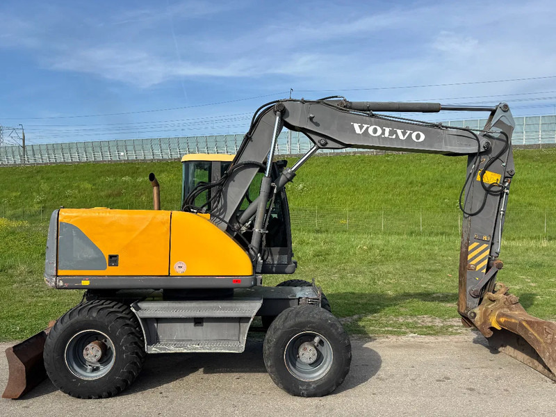 Volvo EW140 - Колесен багер: снимка 5 Volvo EW140 - Колесен багер: снимка 5