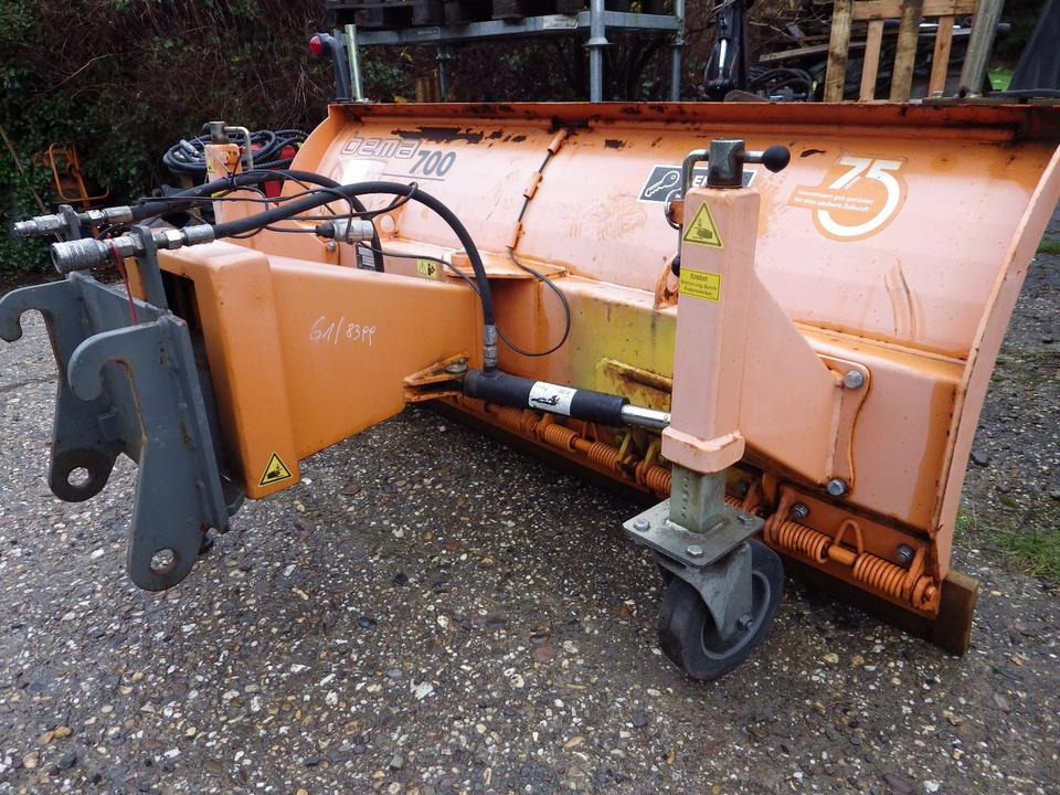 Schneeschild + Kehrmaschine für KRAMER 350 180 112 - Гребло за сняг: снимка 4 Schneeschild + Kehrmaschine für KRAMER 350 180 112 - Гребло за сняг: снимка 4