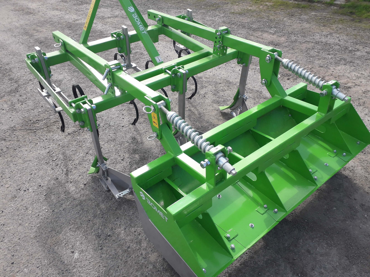 BOMET Butteuse avec cape arrière 2 rangs (tôles démontables) NOCTU - Машина за обработка на почвата: снимка 2 BOMET Butteuse avec cape arrière 2 rangs (tôles démontables) NOCTU - Машина за обработка на почвата: снимка 2