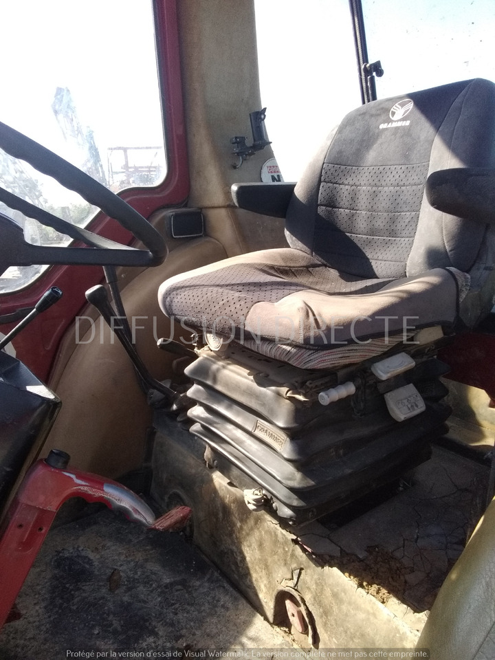 CASE IH TRACTEUR AGRICOLE 845 XL - Трактор: снимка 5 CASE IH TRACTEUR AGRICOLE 845 XL - Трактор: снимка 5