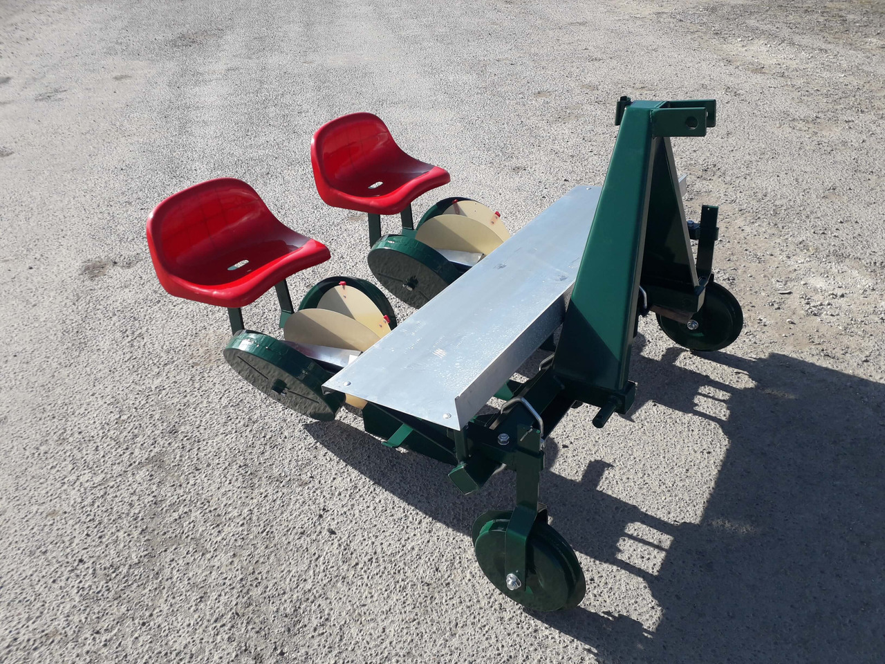 GARMACH Transplanteur à Mini-Mottes 2 rangs - Картофосадачка: снимка 4 GARMACH Transplanteur à Mini-Mottes 2 rangs - Картофосадачка: снимка 4