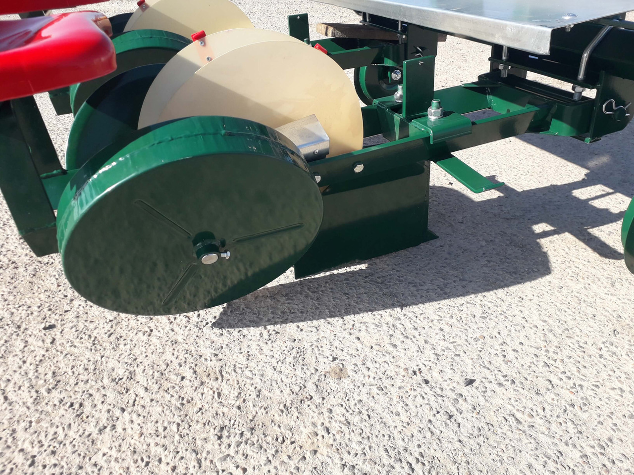 GARMACH Transplanteur à Mini-Mottes 2 rangs - Картофосадачка: снимка 5 GARMACH Transplanteur à Mini-Mottes 2 rangs - Картофосадачка: снимка 5