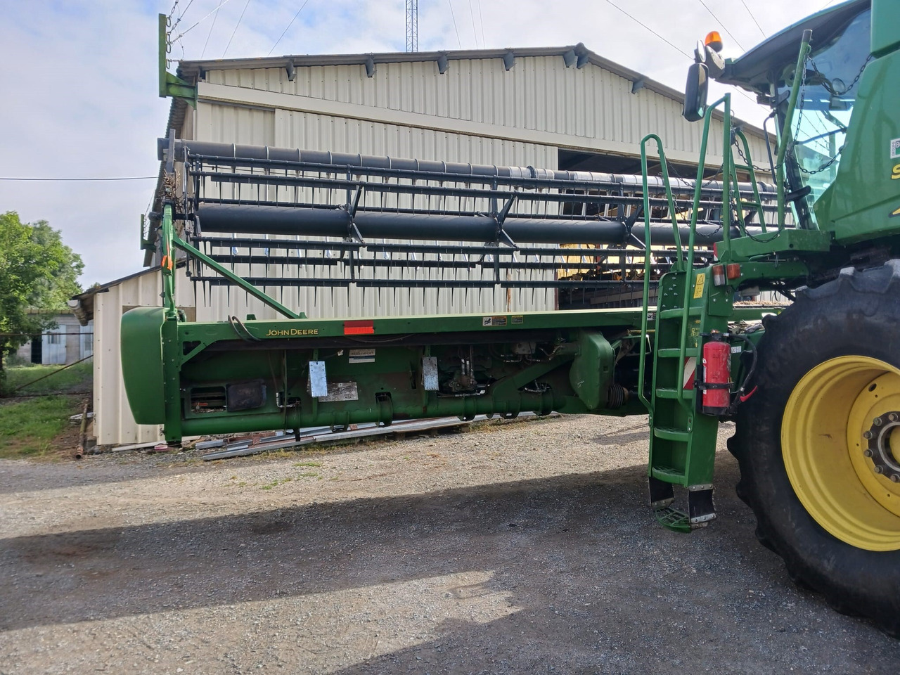 JOHN DEERE COUPE DE MOISSONNEUSE 635 FD - Хедер: снимка 2 JOHN DEERE COUPE DE MOISSONNEUSE 635 FD - Хедер: снимка 2