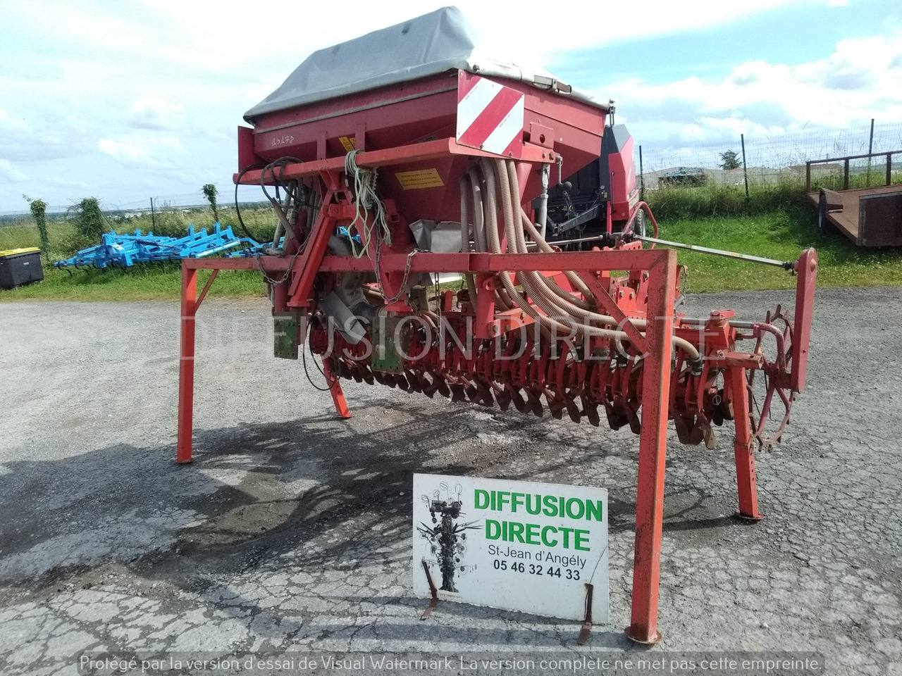 KUHN SEMOIR EN LIGNE ACCORD PNEUMATIC - Комбинирана сеялка: снимка 1 KUHN SEMOIR EN LIGNE ACCORD PNEUMATIC - Комбинирана сеялка: снимка 1