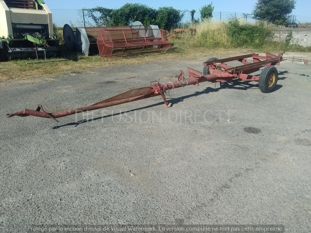 MASSEY FERGUSON CHARIOT DE COUPE 450 - Количка за хедер: снимка 2 MASSEY FERGUSON CHARIOT DE COUPE 450 - Количка за хедер: снимка 2