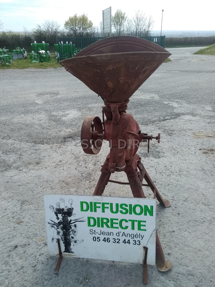 MOULIN A FARINE - Оборудване след прибиране на реколтата: снимка 1 MOULIN A FARINE - Оборудване след прибиране на реколтата: снимка 1