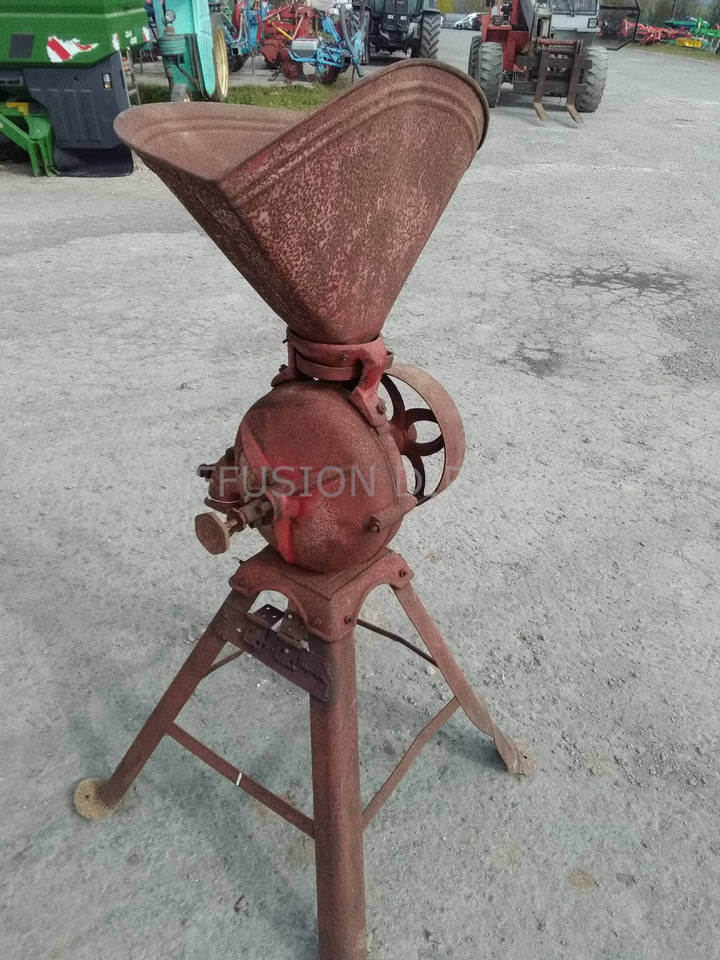 MOULIN A FARINE - Оборудване след прибиране на реколтата: снимка 2 MOULIN A FARINE - Оборудване след прибиране на реколтата: снимка 2