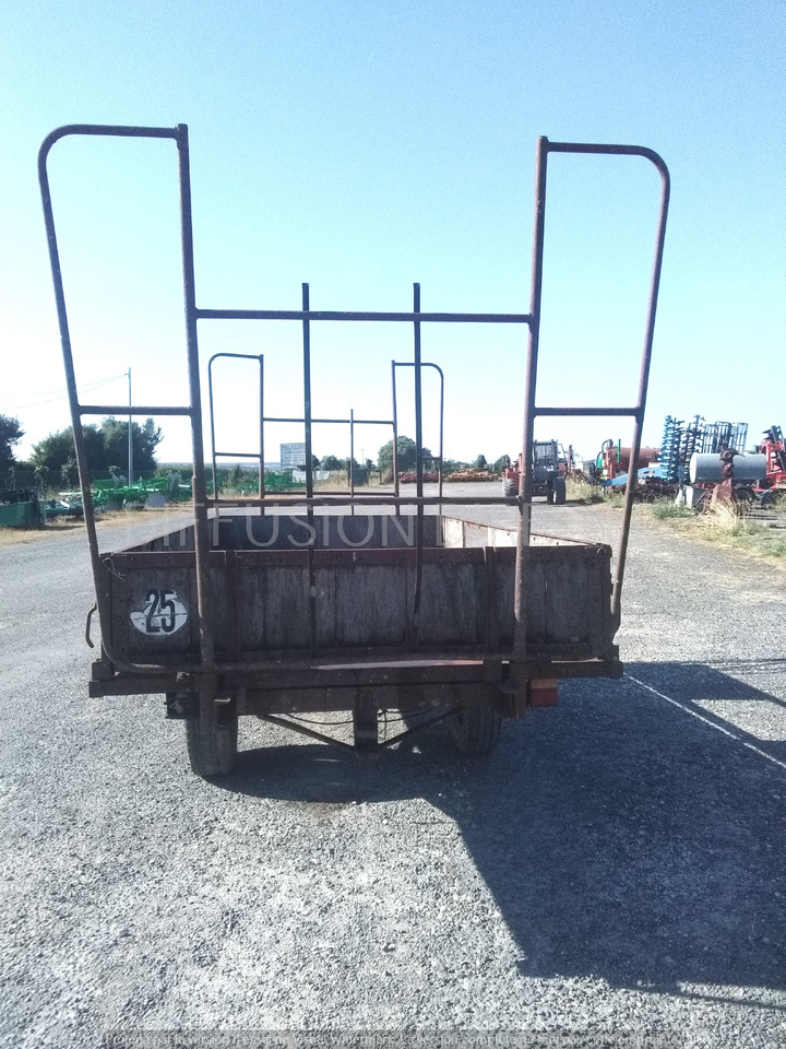 SIMONNEAU BENNE FOURRAGERE 3.5 T - Селскостопанско ремарке самосвал: снимка 4 SIMONNEAU BENNE FOURRAGERE 3.5 T - Селскостопанско ремарке самосвал: снимка 4