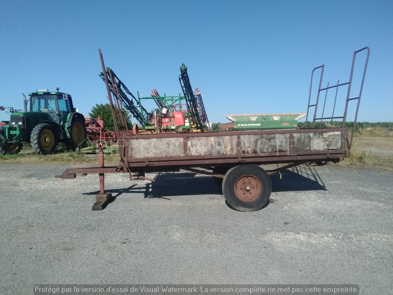 SIMONNEAU BENNE FOURRAGERE 3.5 T - Селскостопанско ремарке самосвал: снимка 2 SIMONNEAU BENNE FOURRAGERE 3.5 T - Селскостопанско ремарке самосвал: снимка 2