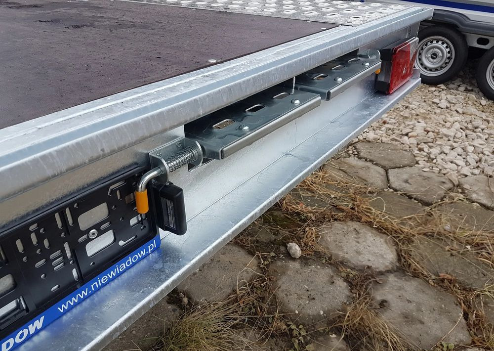 Niewiadów NM MARS 4,5x2,1m 2.7T R14C z sklejka - Автовоз ремарке: снимка 3 Niewiadów NM MARS 4,5x2,1m 2.7T R14C z sklejka - Автовоз ремарке: снимка 3