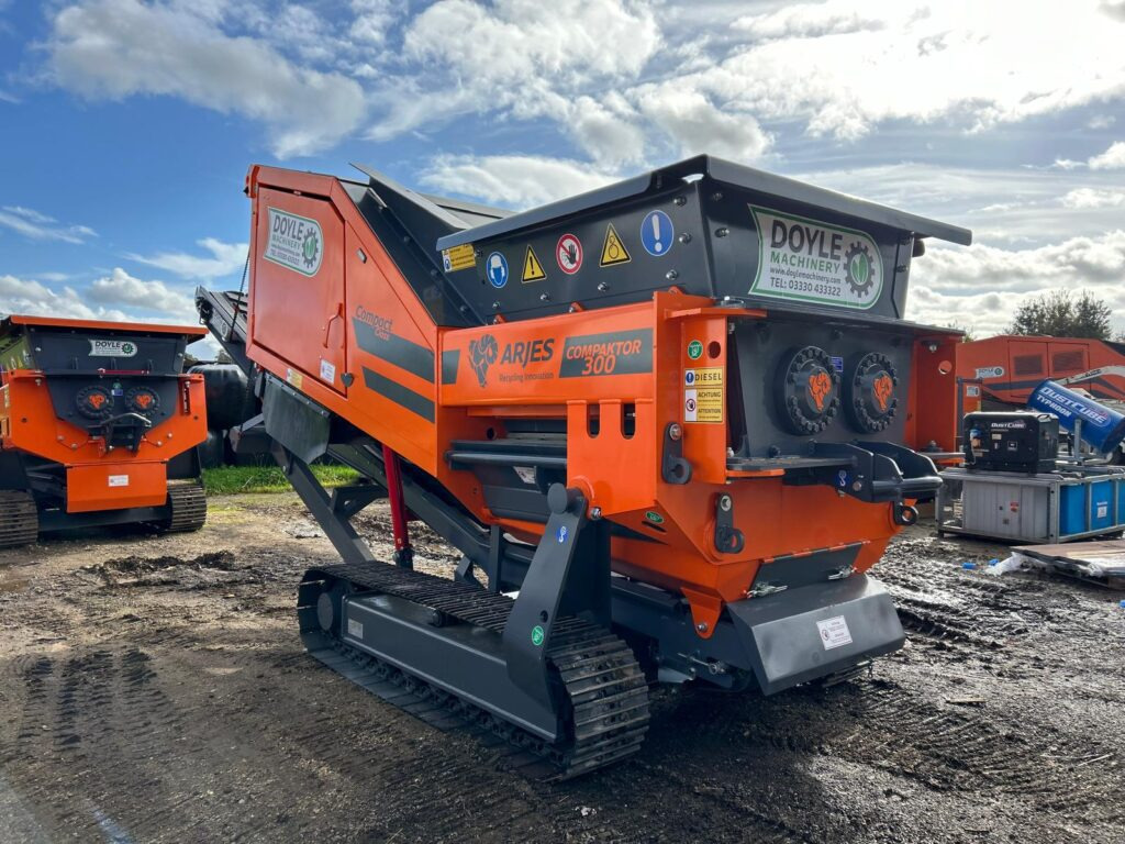 Arjes Arjes Compaktor 300 - Индустриален шредер: снимка 1 Arjes Arjes Compaktor 300 - Индустриален шредер: снимка 1