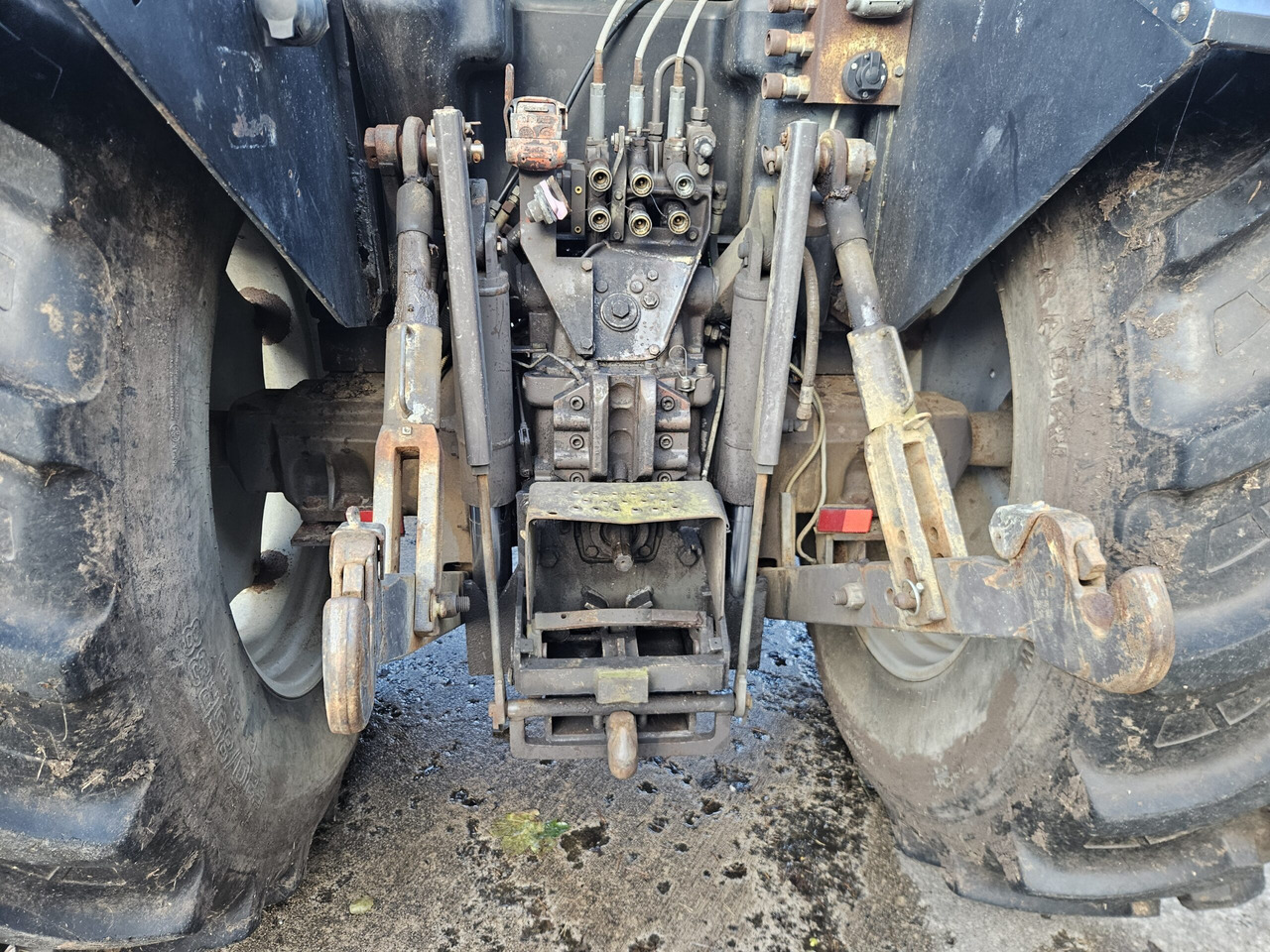 1993 MF 3125 Dynashift - Трактор: снимка 4 1993 MF 3125 Dynashift - Трактор: снимка 4