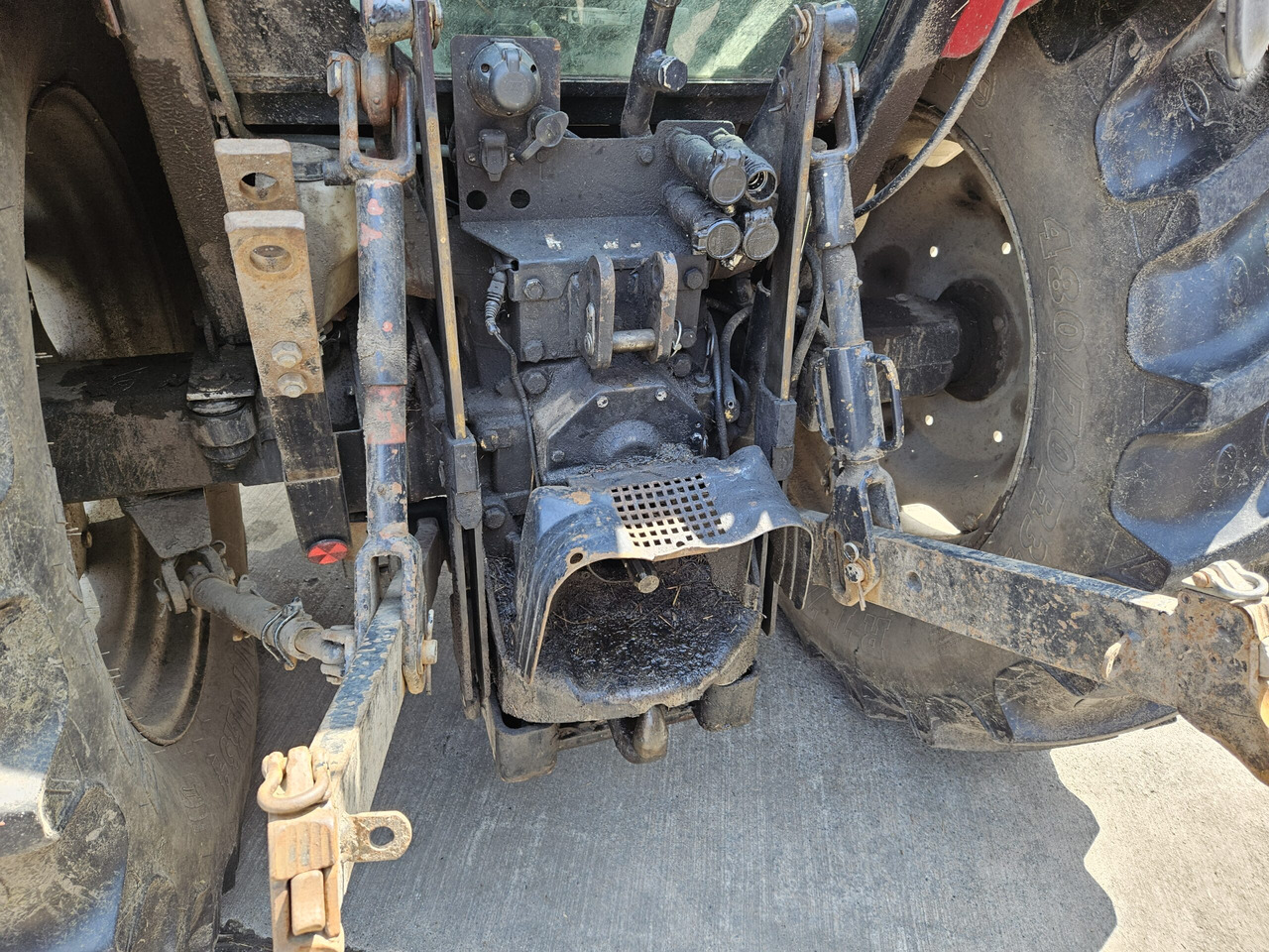 2007 Case JX1090U - Трактор: снимка 3 2007 Case JX1090U - Трактор: снимка 3